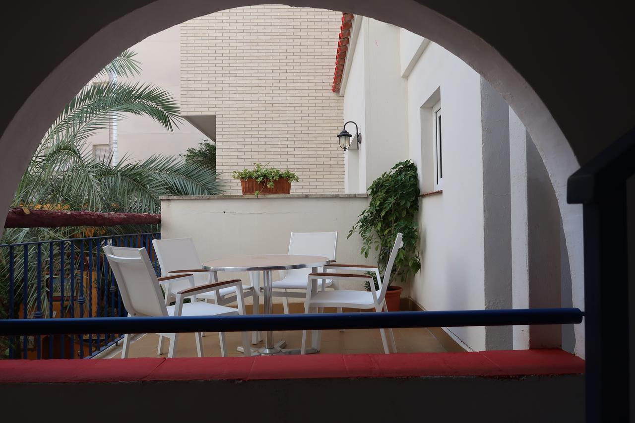 El Cami Hotel カンブリルス エクステリア 写真