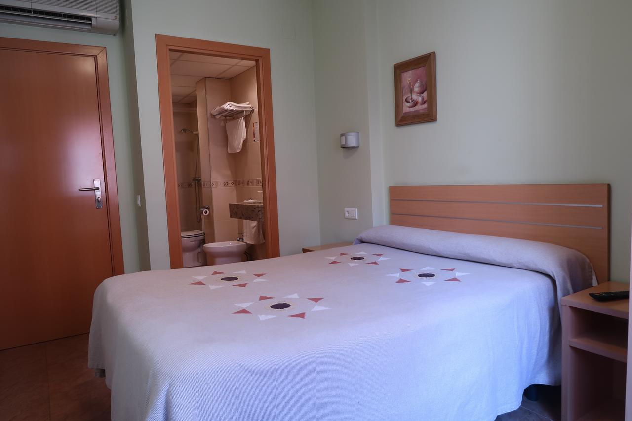 El Cami Hotel カンブリルス エクステリア 写真