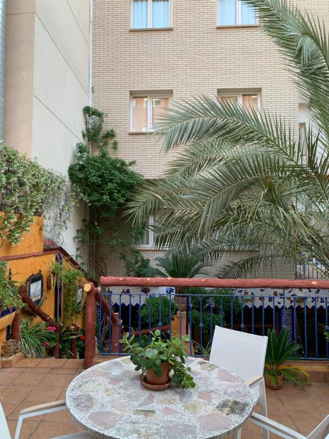El Cami Hotel カンブリルス エクステリア 写真